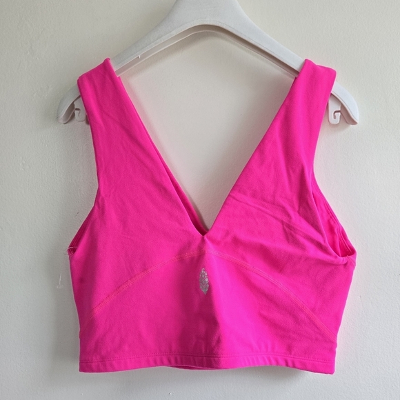 New Free People Movement Never Better Crop V-Neck Hot Pink Tank Top Large NWOT - Picture 7 of 9